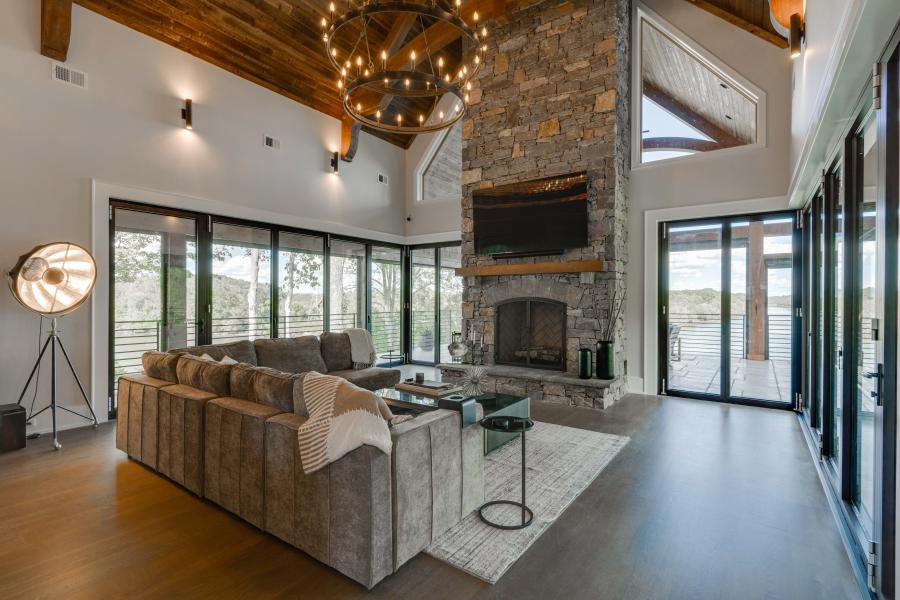 Rustic River Lodge