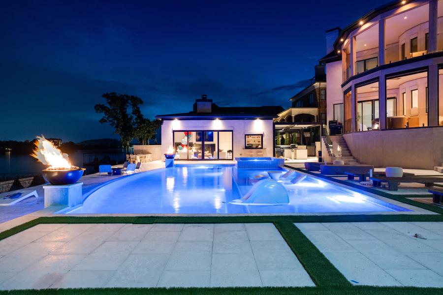 Waterfront Urban Resort Residence