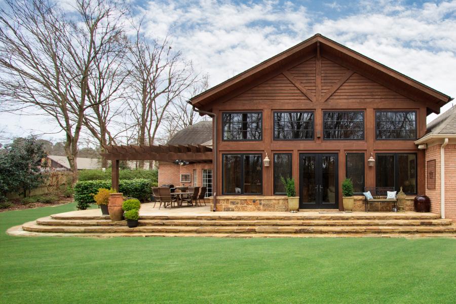 Refined lodge style addition