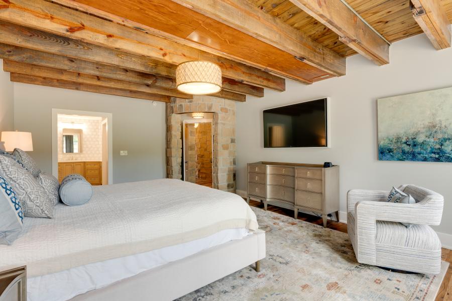 Gambrel Barn Reimagined